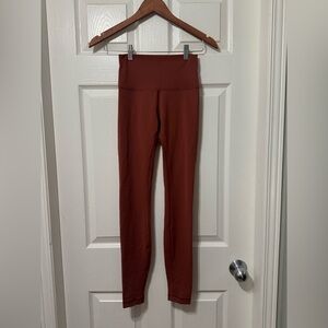 Lululemon wunder train high rise tight size 4 euc